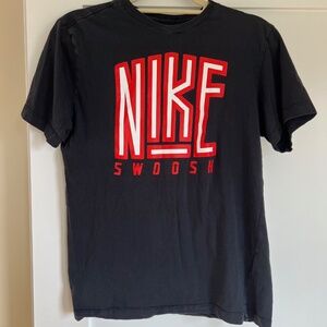 Nike Short Sleeve T Shirt (Small)